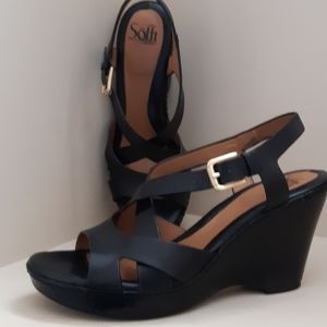Sofft black sandals